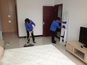 專業清潔服務 從擦玻璃到深度保潔，打造潔凈舒適空間